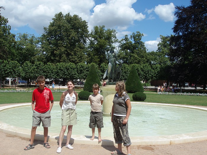img00213.jpg